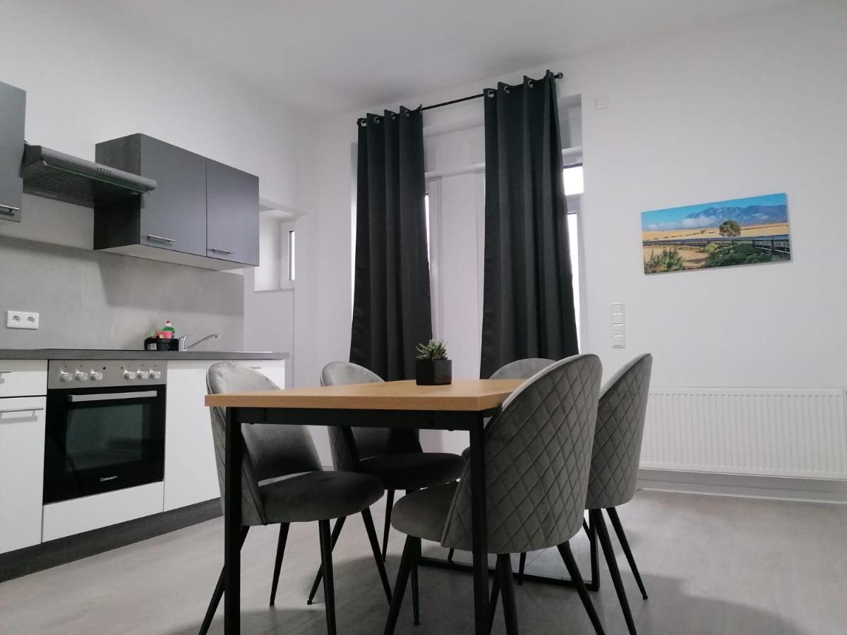 Estrella24 Living Rooms Singapur هيرن المظهر الخارجي الصورة